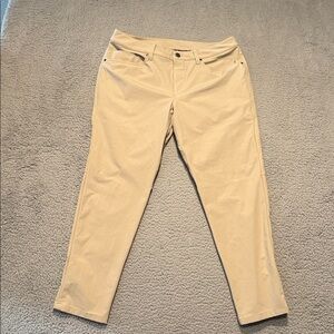Lululemon ABC Slim-Fit Pant Warpstreme Tan Cropped Pants size 33